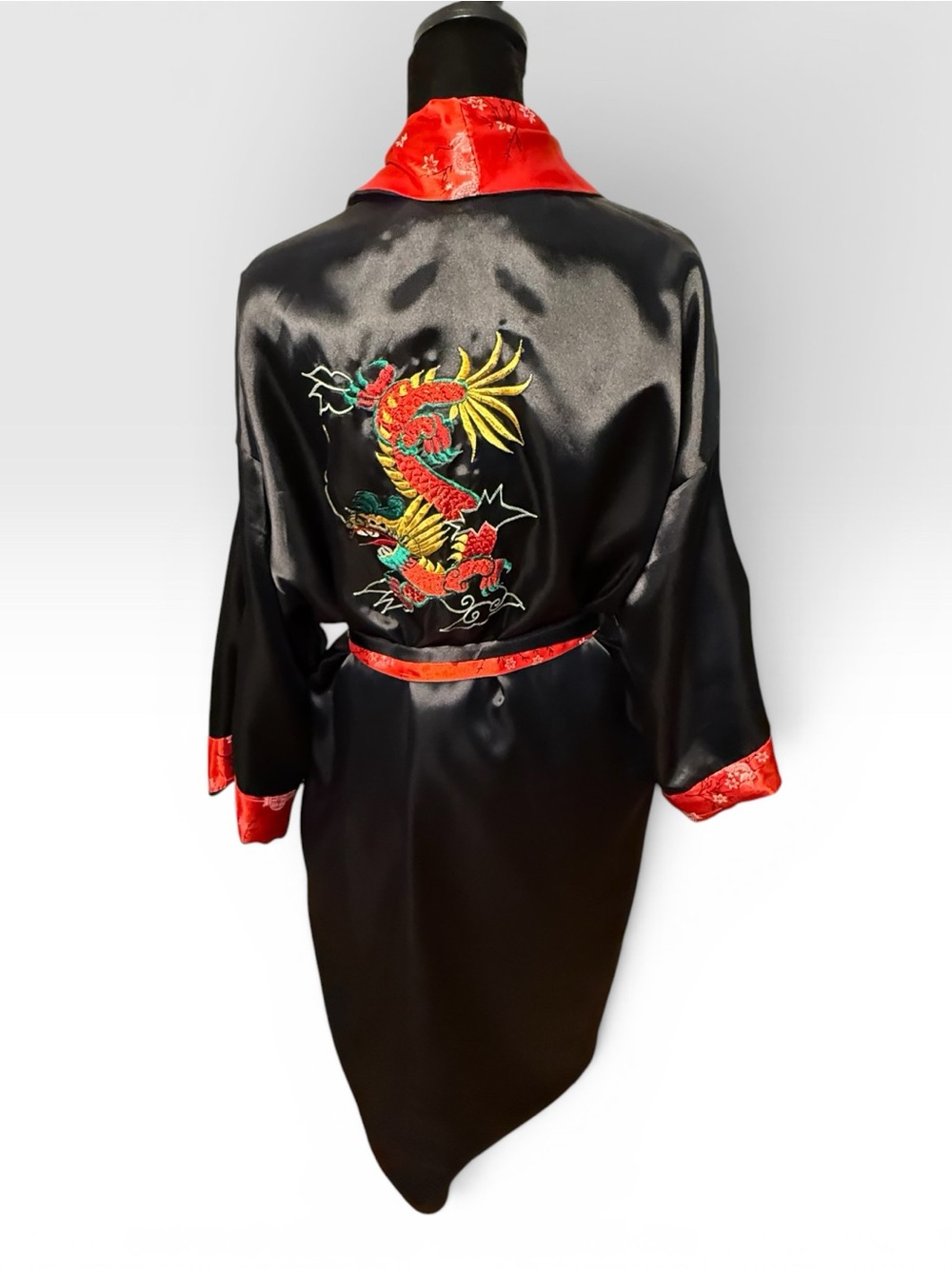 Vtg Thailand Kimono Satin Red Black Reversible Robe Embroidered Dragon Large